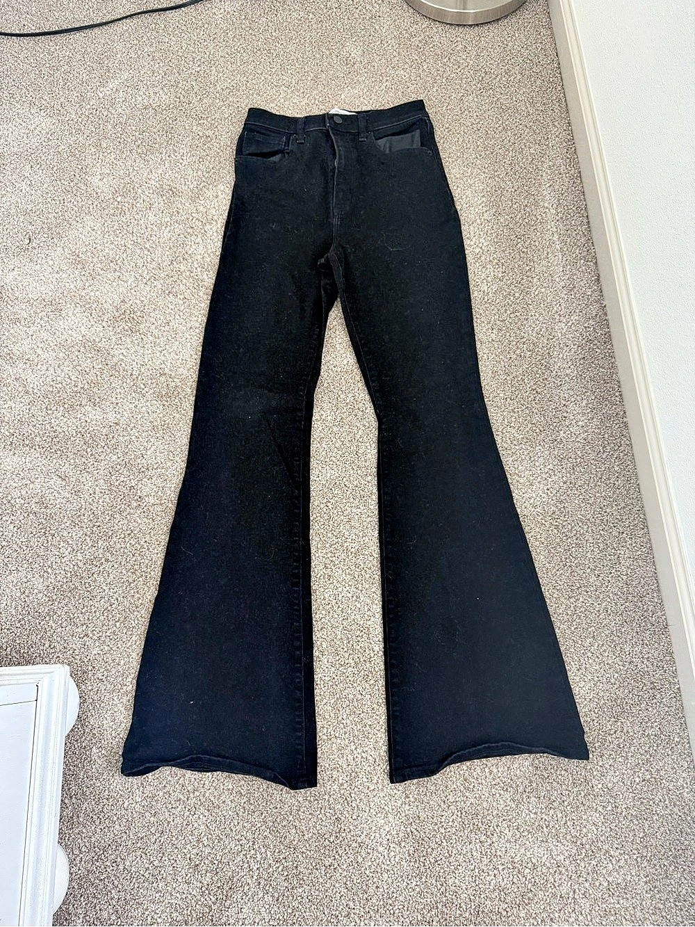 Abercrombie & Fitch The Flare Ultra High Rise Black Flare Jeans Size 28/6 Long